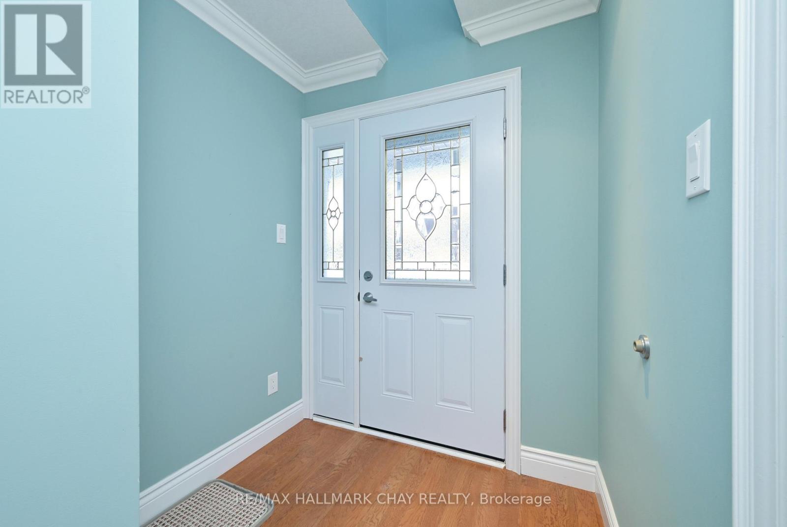 140 Meadow Lane, Wasaga Beach, Ontario  L9Z 0A4 - Photo 3 - S12823958