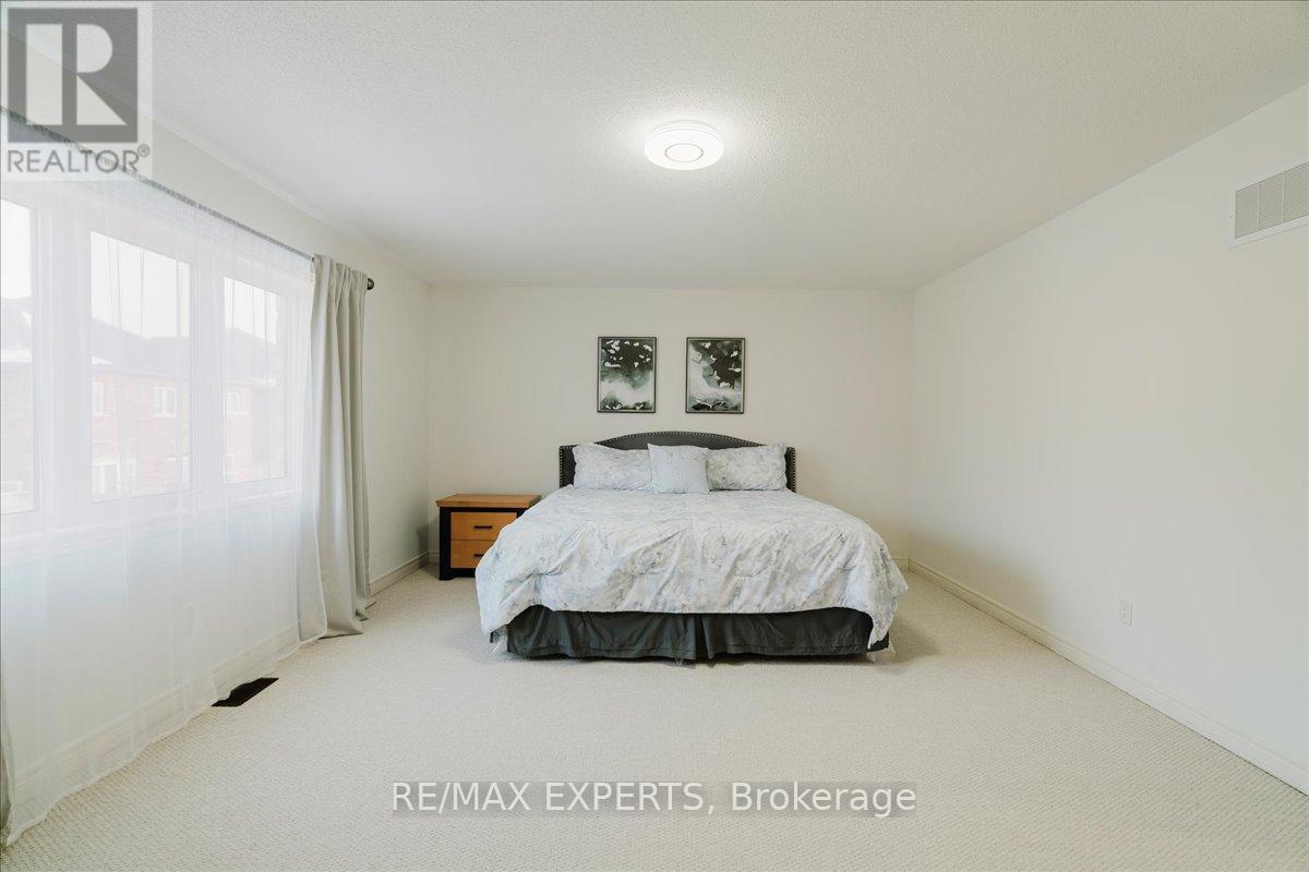 43 Lewis Avenue, Bradford West Gwillimbury, Ontario  L3Z 0X2 - Photo 28 - N12822454