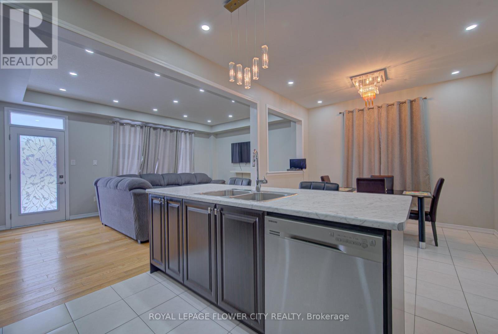 20 Munro Circle, Brantford, Ontario  N3T 0R2 - Photo 16 - X12820142