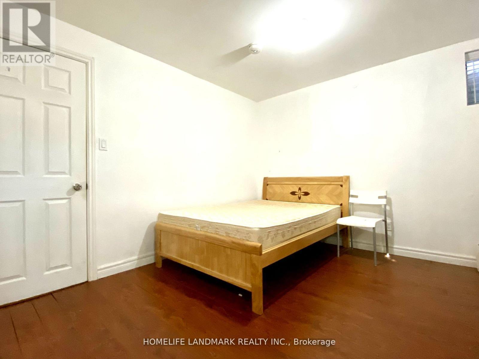 Room C - 3371 Cider Mill Place, Mississauga, Ontario  L5L 3H6 - Photo 5 - W12823768