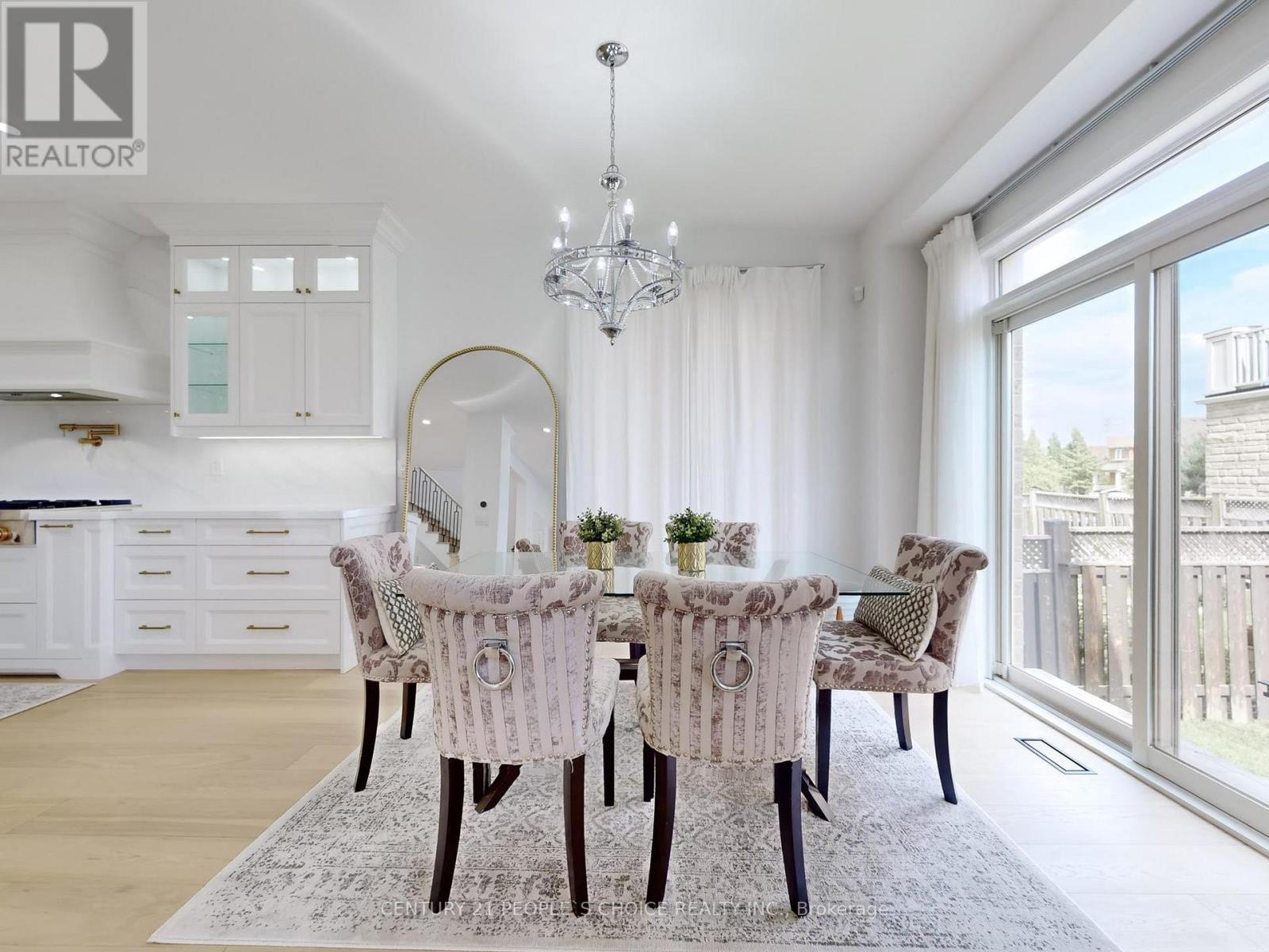 29 Young Drive, Brampton, Ontario  L6Y 0P4 - Photo 10 - W12823800