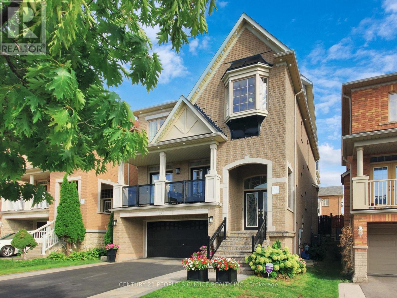 29 Young Drive, Brampton, Ontario  L6Y 0P4 - Photo 2 - W12823800