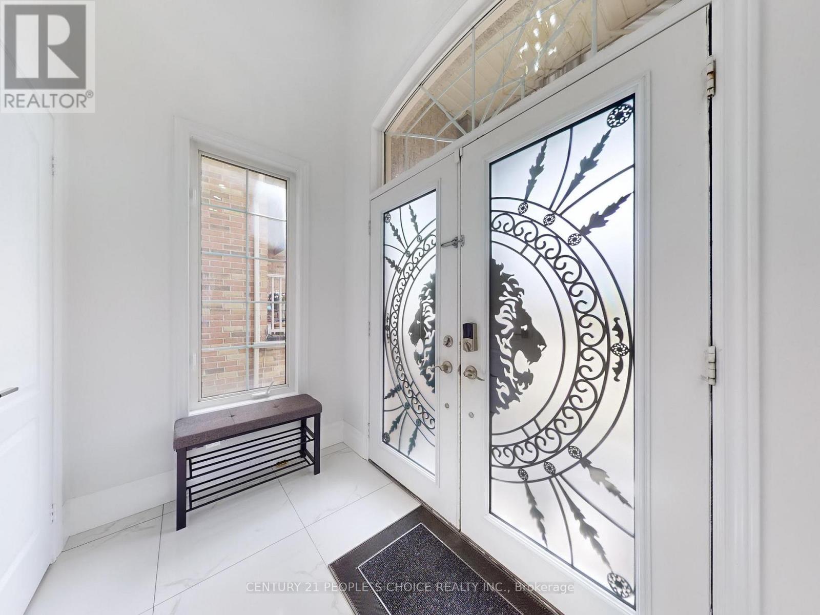 29 Young Drive, Brampton, Ontario  L6Y 0P4 - Photo 5 - W12823800