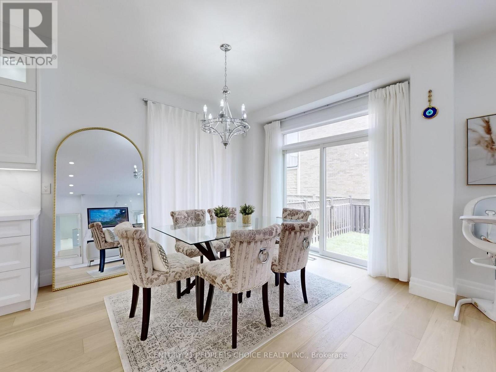 29 Young Drive, Brampton, Ontario  L6Y 0P4 - Photo 9 - W12823800