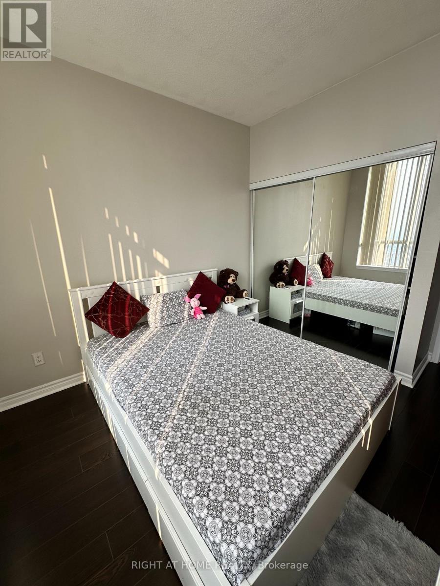 2906 - 4090 Living Arts Drive, Mississauga, Ontario L5B 4M8 - Photo 11 - W12823826