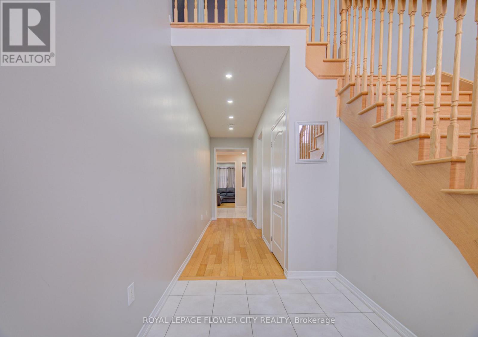 20 Munro Circle, Brantford, Ontario  N3T 0R2 - Photo 5 - X12820142