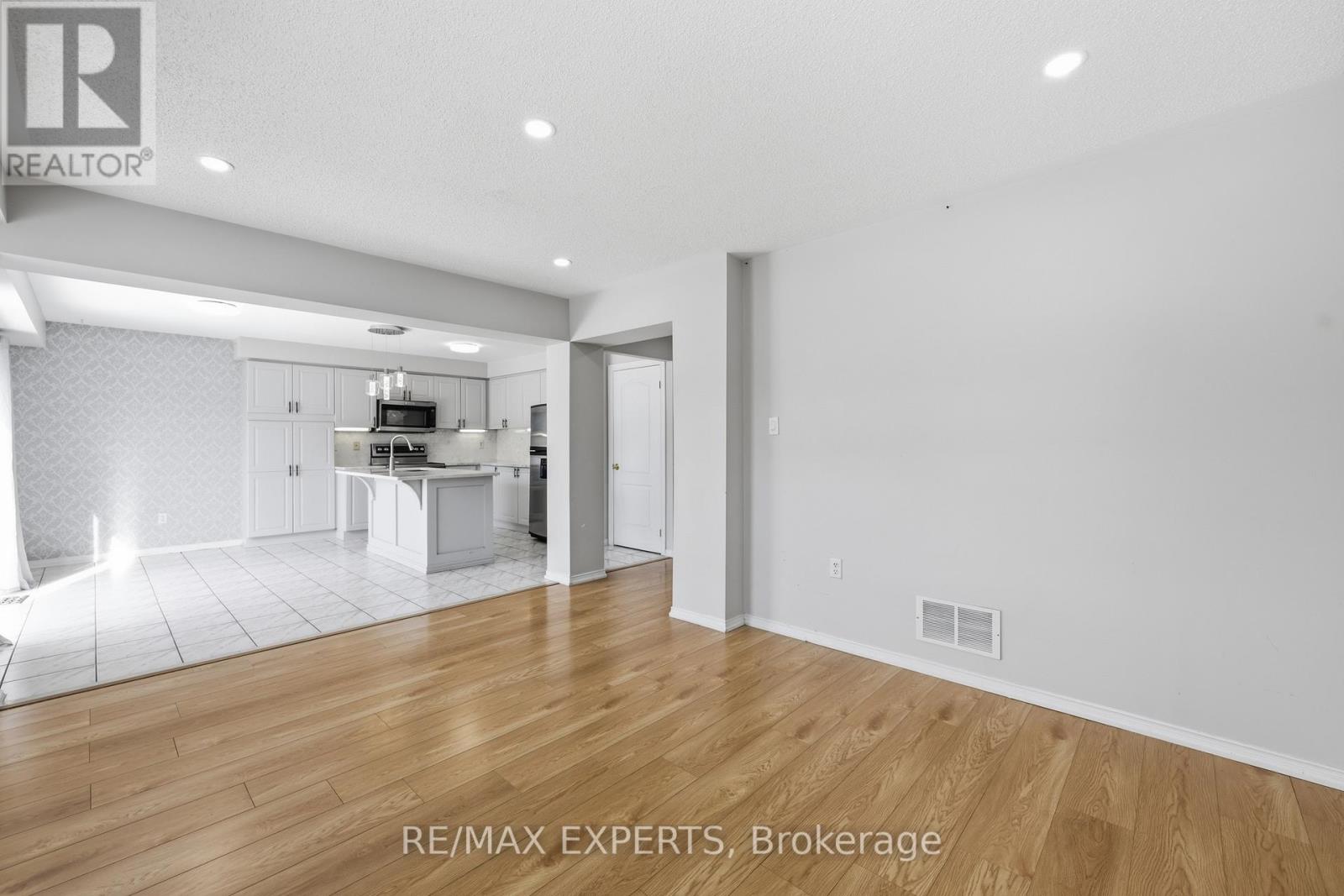 1187 Mcmullen Crescent, Milton, Ontario  L9T 6X1 - Photo 10 - W12823900