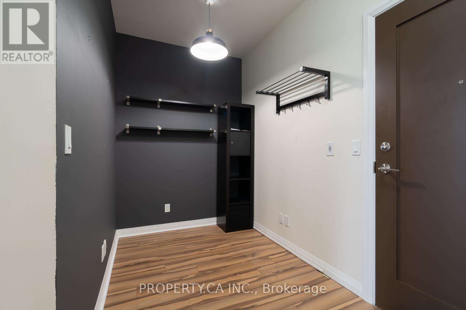 2103 - 55 Eglinton Avenue W, Mississauga, Ontario  L5R 0E4 - Photo 21 - W12823918