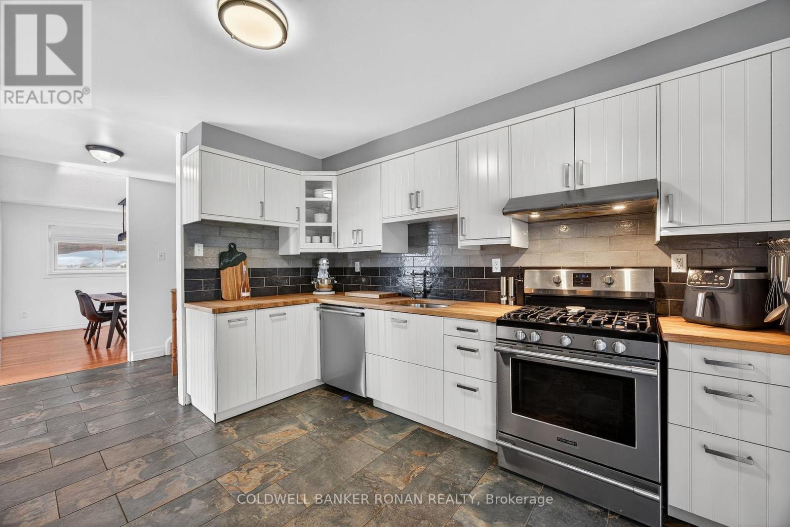 191 Ellwood Drive W, Caledon, Ontario  L7E 4W6 - Photo 13 - W12823948