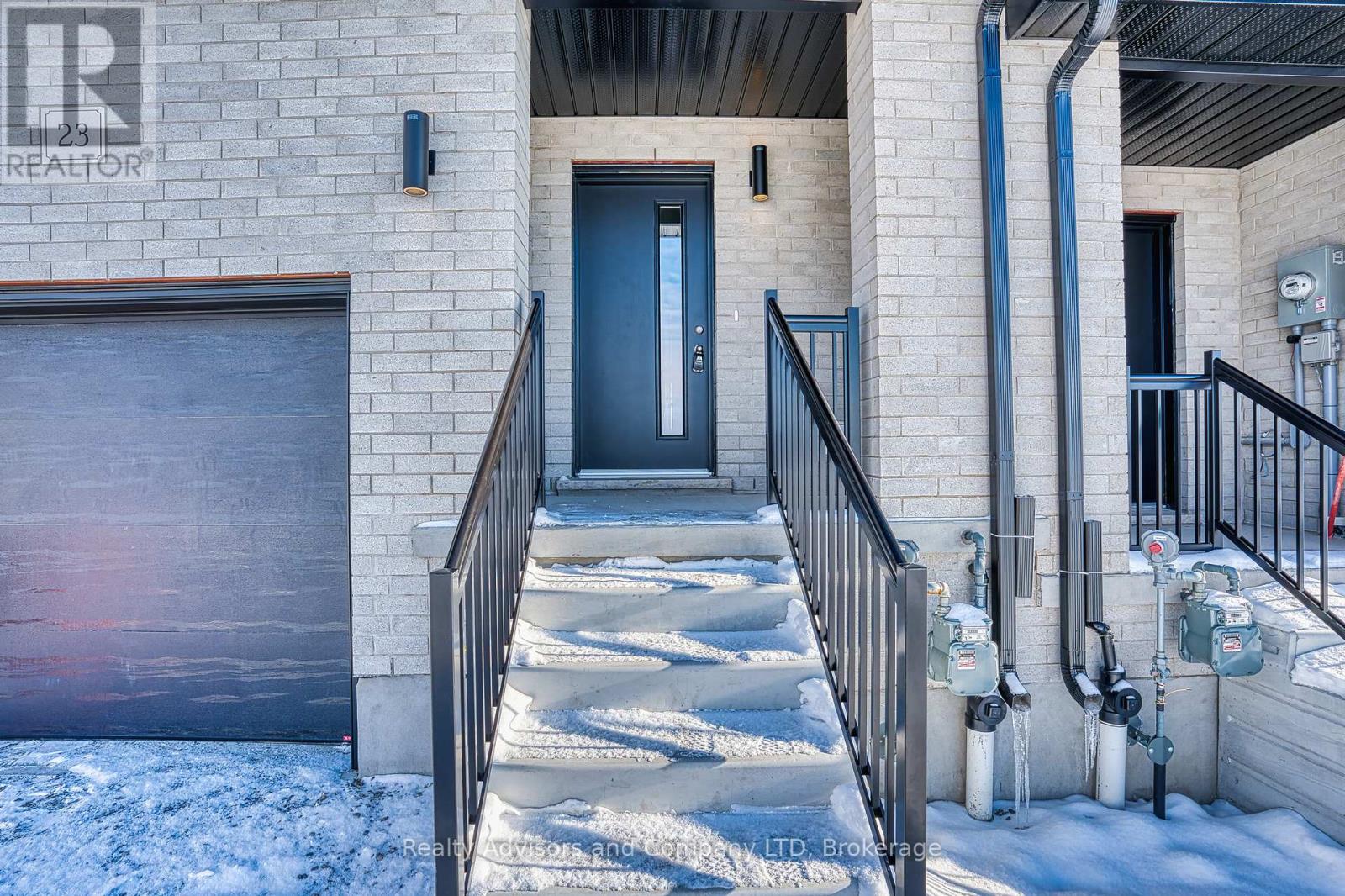 23 Becker Street, Stratford, Ontario  N5A 0L2 - Photo 5 - X12703098