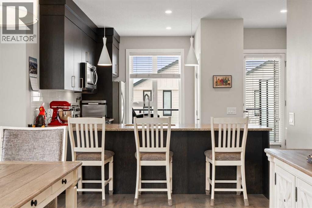 512 Drake Landing Wynd, Okotoks, Alberta  T1S 5R1 - Photo 3 - A2276304