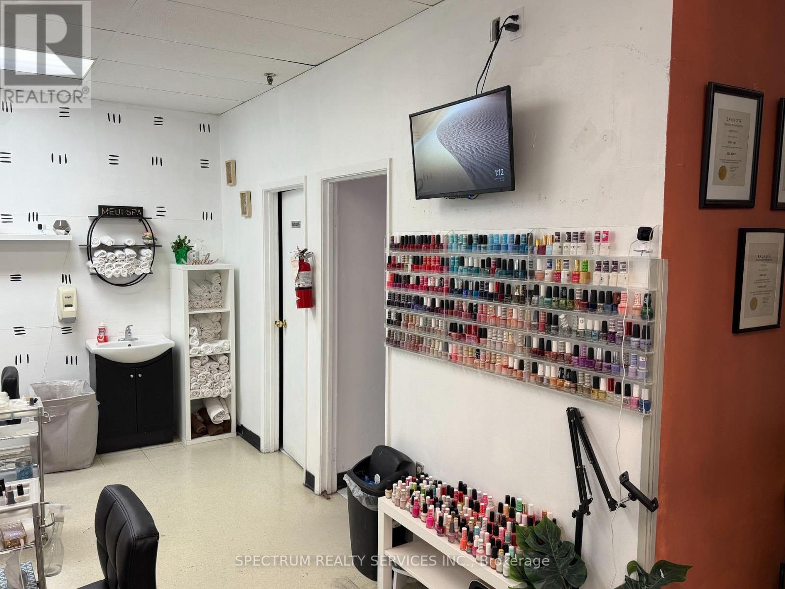 102 - 150 West Street, Norfolk, Ontario N3Y 2Z4 - Photo 14 - X12823770