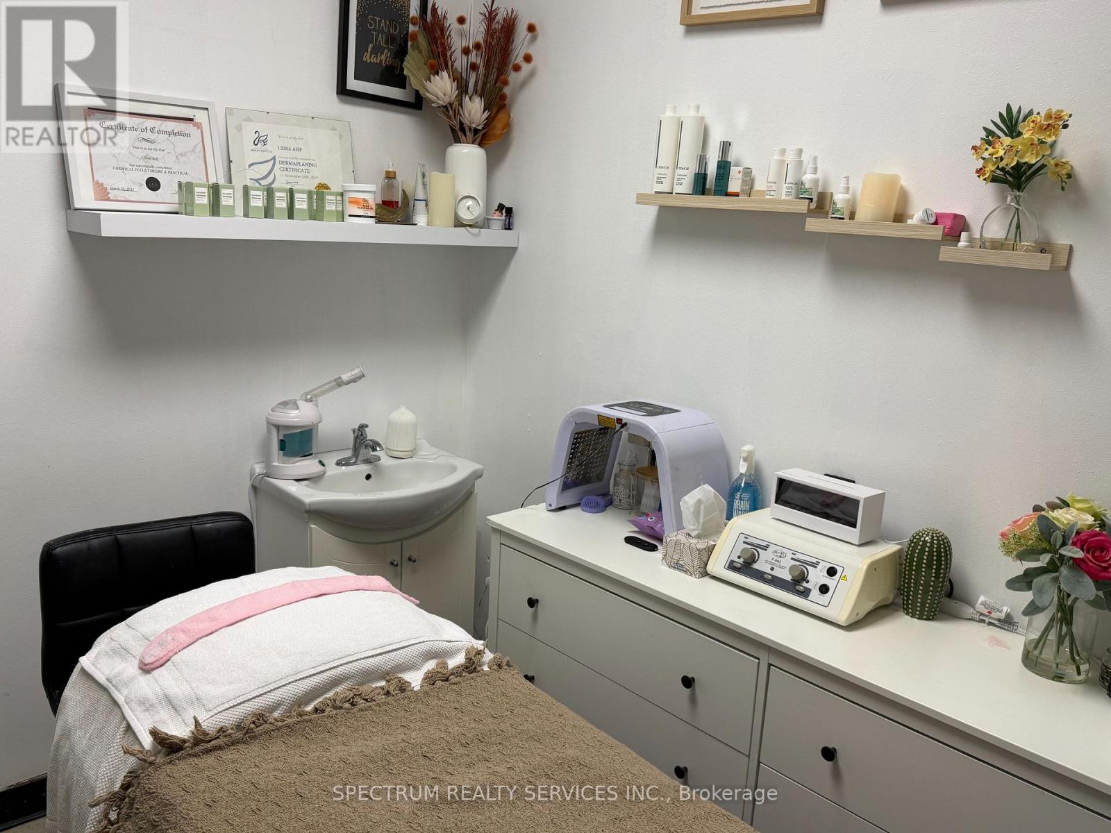 102 - 150 West Street, Norfolk, Ontario N3Y 2Z4 - Photo 7 - X12823770