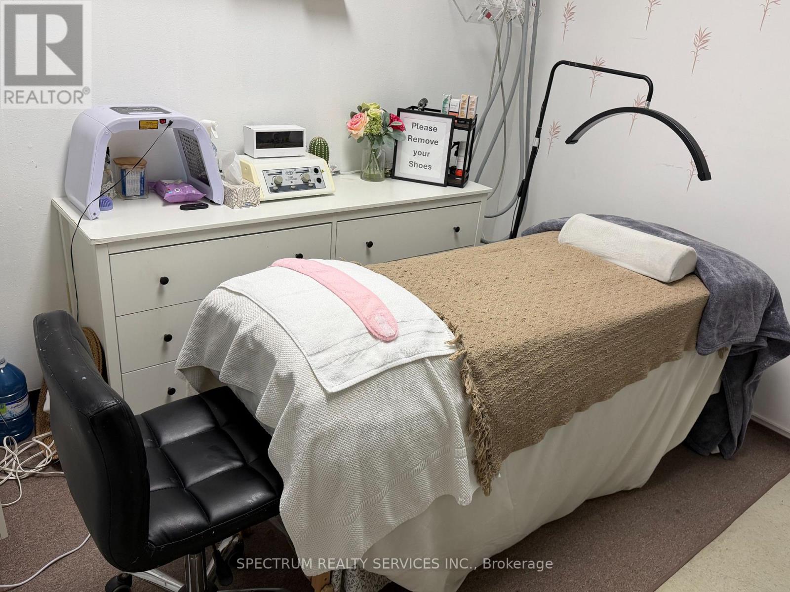 102 - 150 West Street, Norfolk, Ontario N3Y 2Z4 - Photo 8 - X12823770