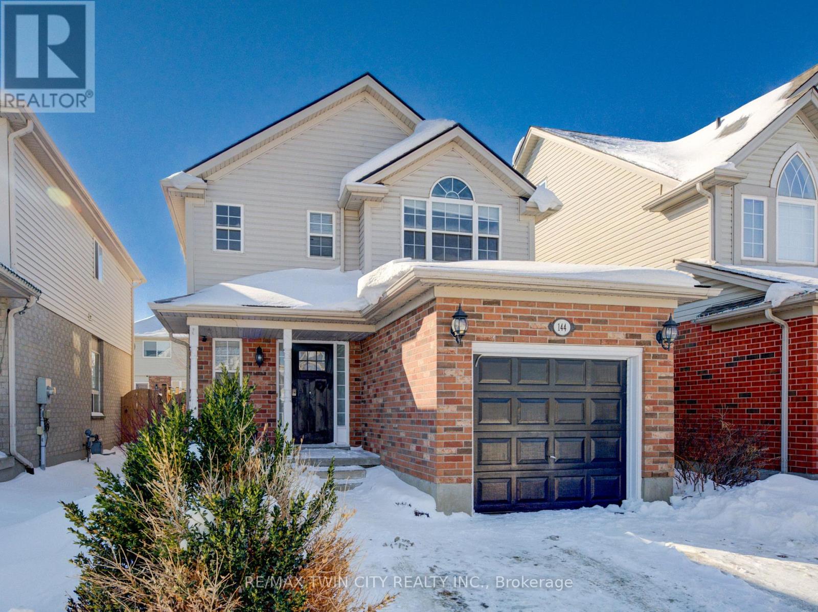 144 PATTON DRIVE, Cambridge, Ontario