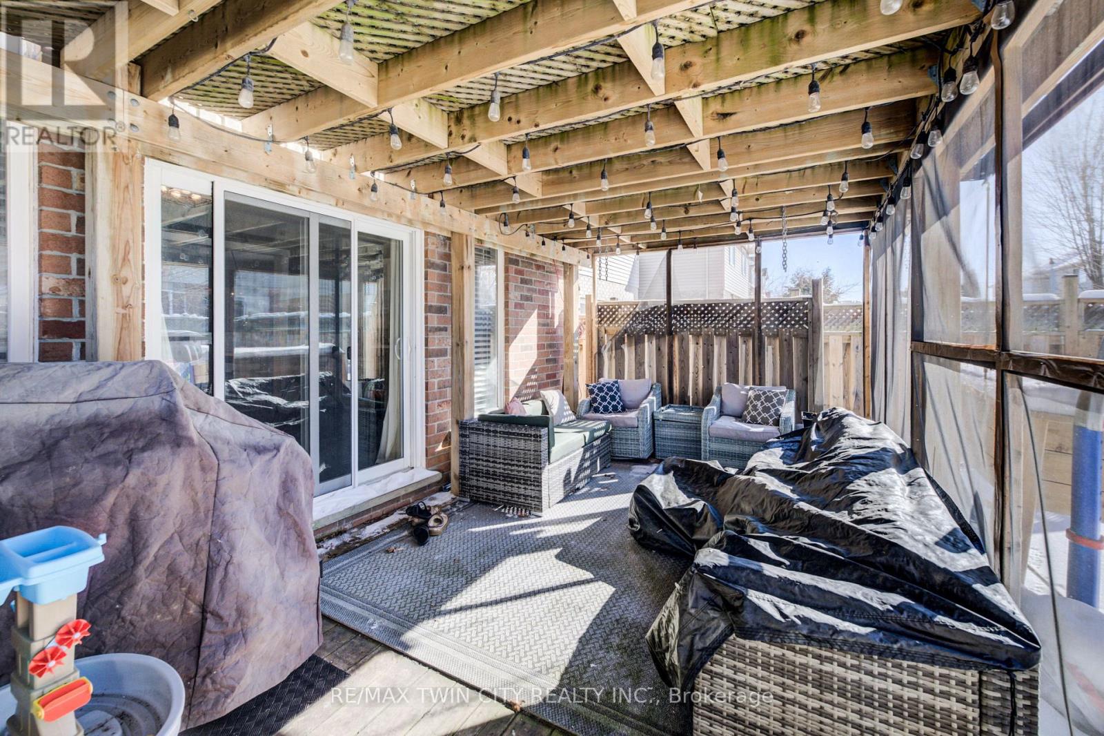 144 Patton Drive, Cambridge, Ontario  N3C 4L4 - Photo 40 - X12823814