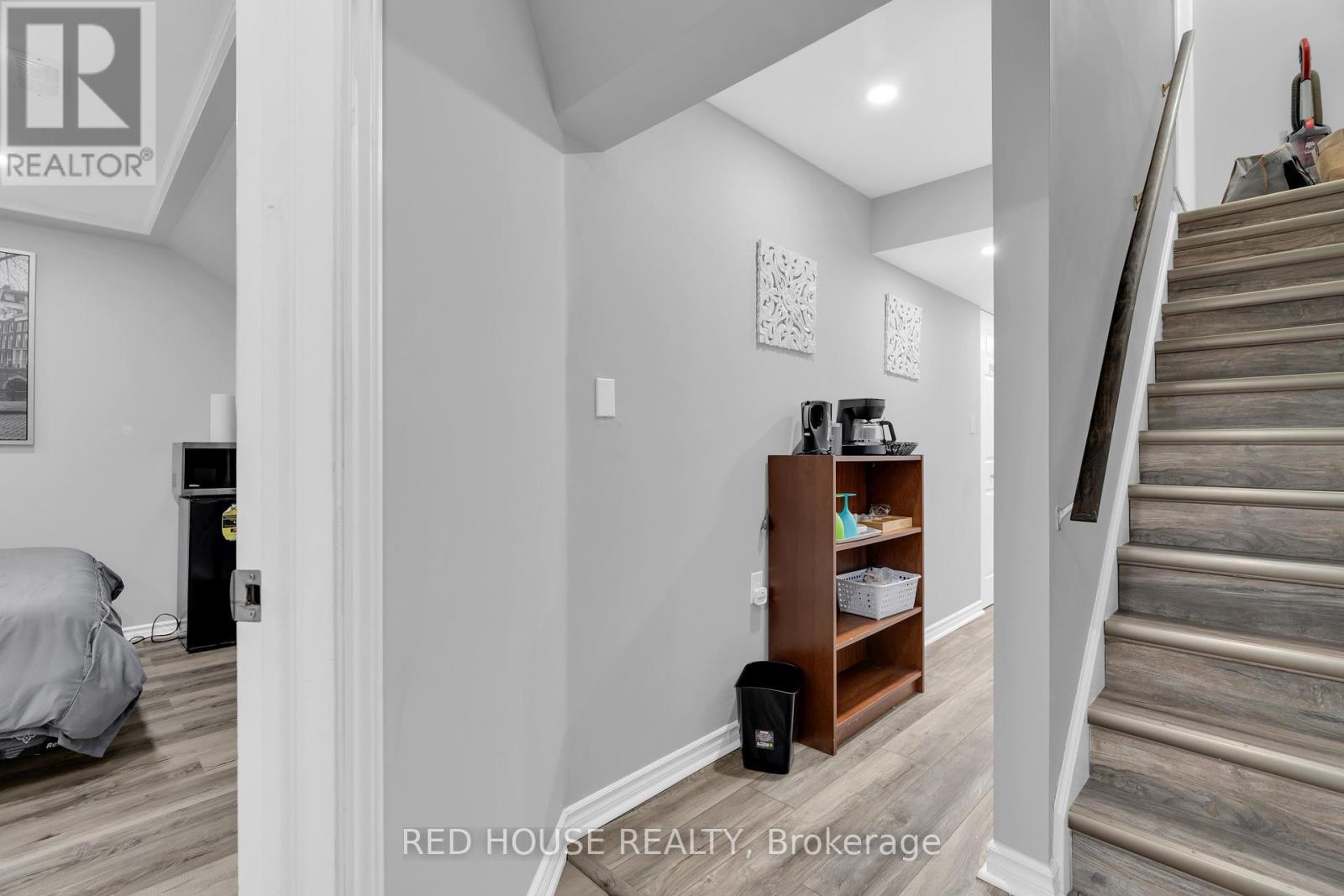 E30 - 110 Activa Avenue, Kitchener, Ontario  N2E 4K4 - Photo 25 - X12823930