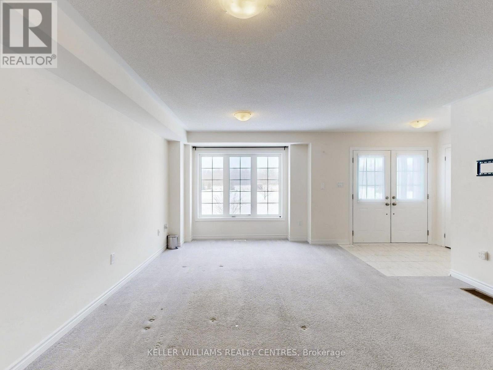 108 Clark Street, Shelburne, Ontario  L9V 3W9 - Photo 3 - X12823944