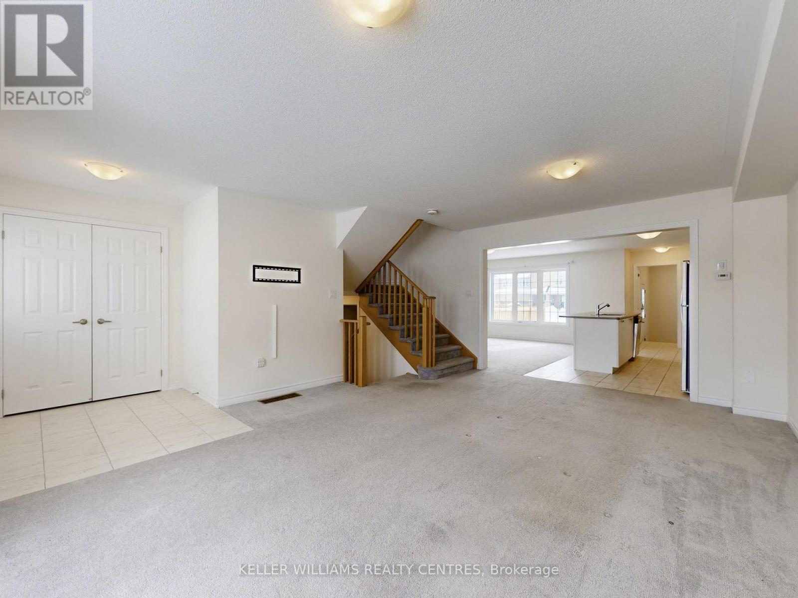 108 Clark Street, Shelburne, Ontario  L9V 3W9 - Photo 5 - X12823944