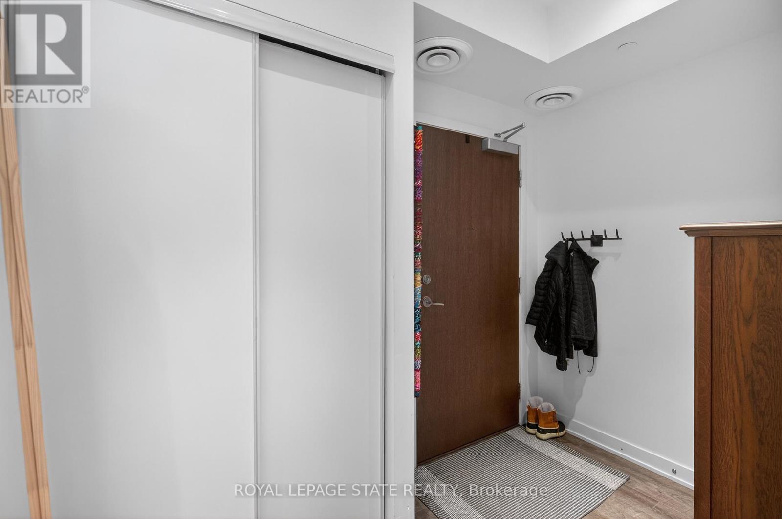 509 - 16 Markle Crescent, Hamilton, Ontario  L9G 0H4 - Photo 5 - X12823952