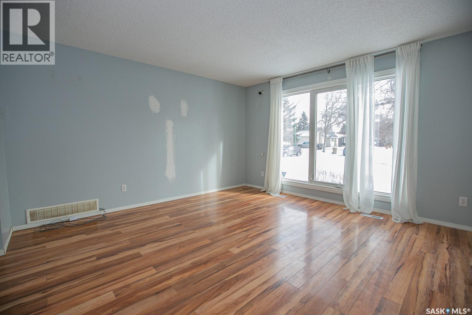 786 Hayworth Crescent N, Regina, Saskatchewan  S4X 1Y1 - Photo 5 - SK029217