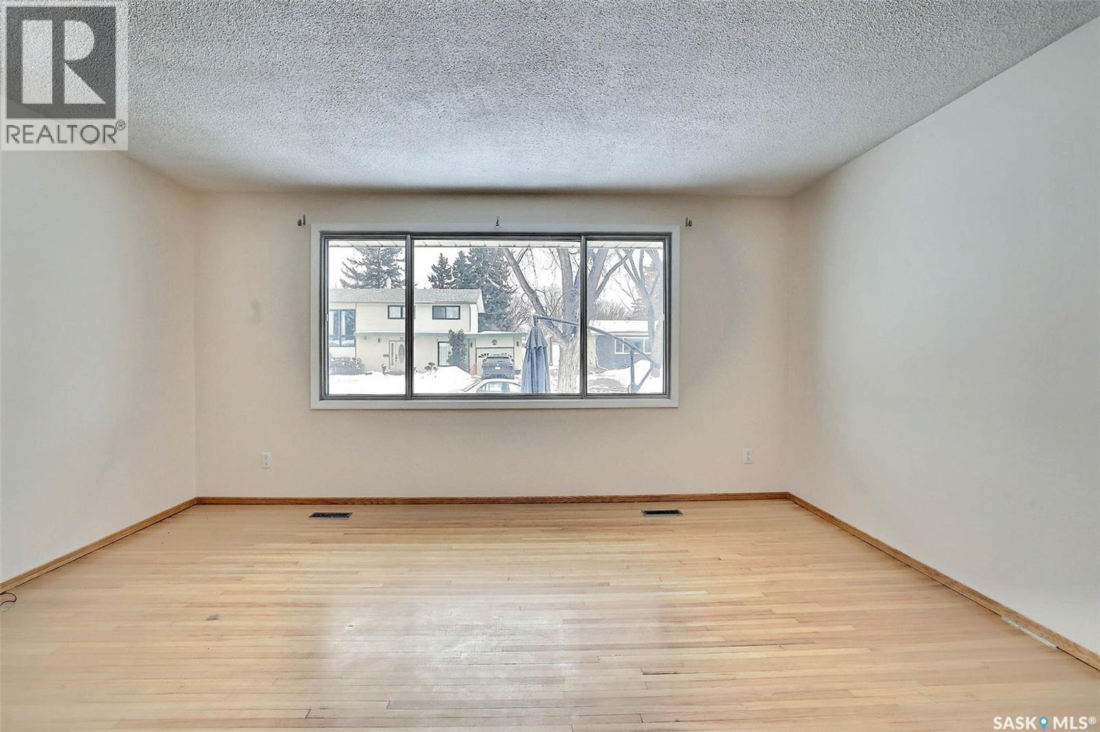 14 Deergrove Crescent, Regina, Saskatchewan  S4S 5L9 - Photo 10 - SK029183