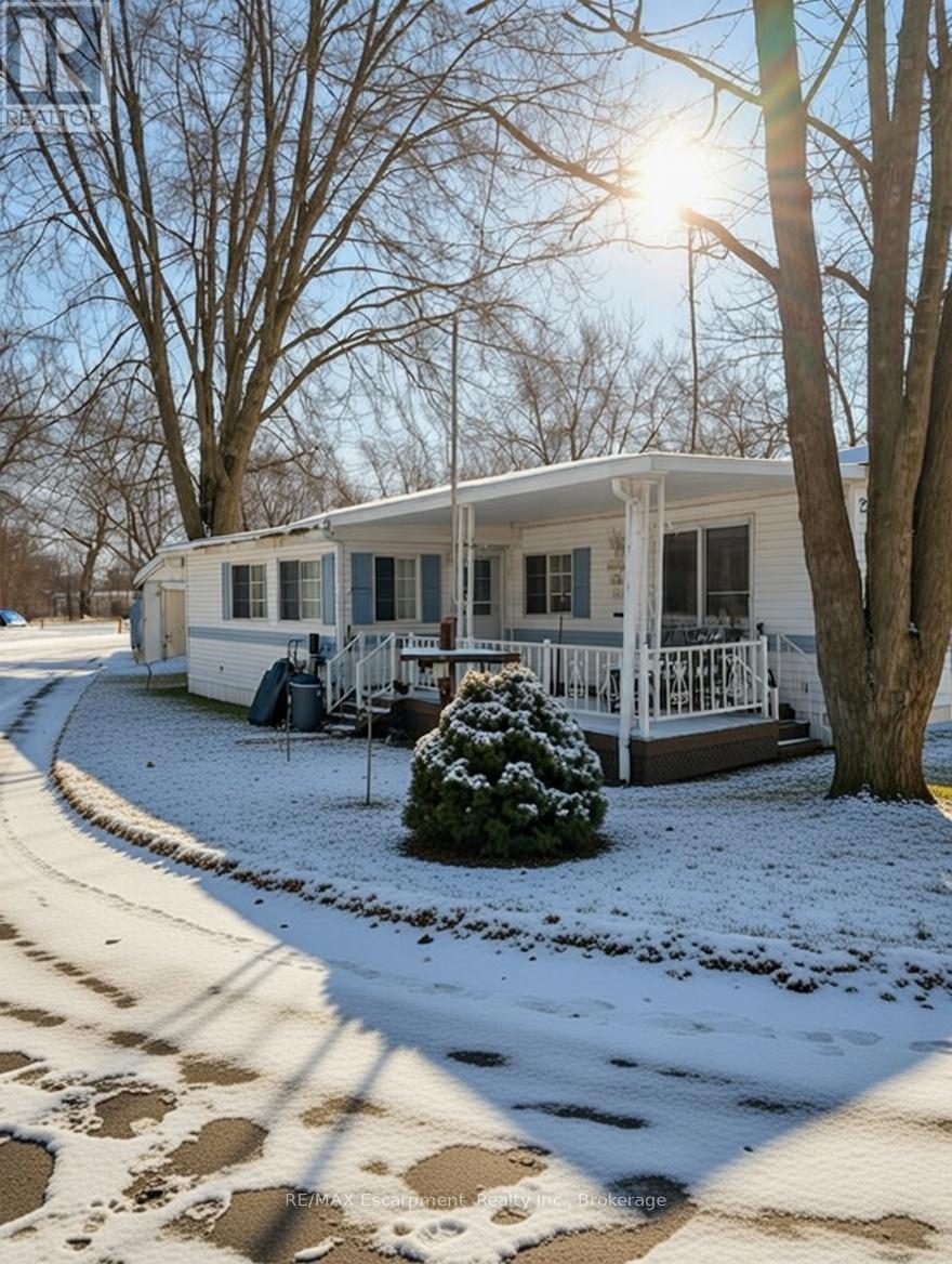 232 - 8845 Lundy's Lane, Niagara Falls, Ontario  L2H 1H5 - Photo 2 - X12824016