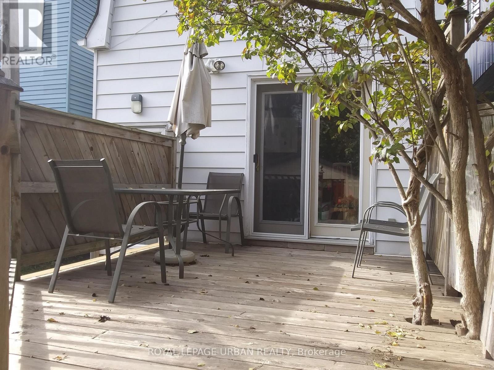 251 Cedarvale Avenue, Toronto, Ontario  M4C 4K3 - Photo 37 - E12822920