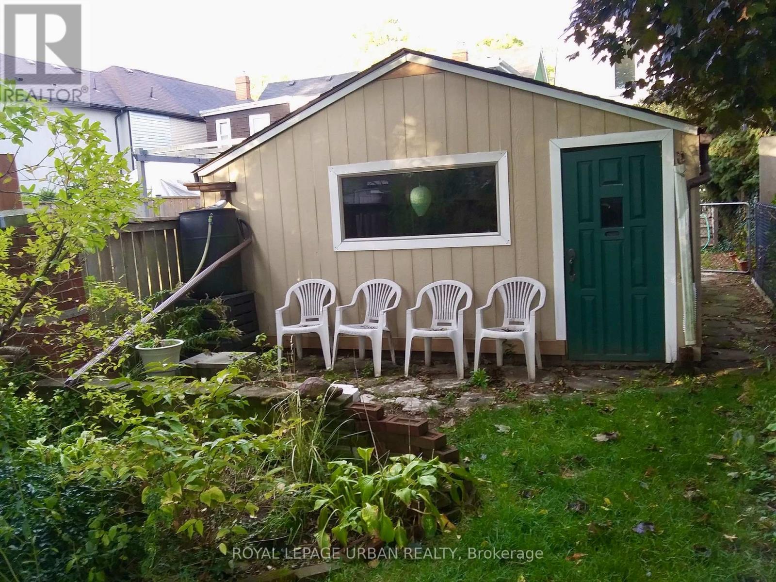 251 Cedarvale Avenue, Toronto, Ontario  M4C 4K3 - Photo 42 - E12822920