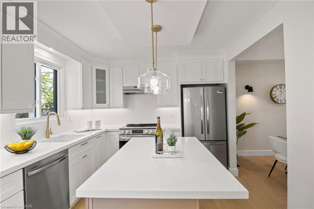 92 Scenic Wood Crescent, Kitchener, Ontario  N2A 3N6 - Photo 11 - 40808022