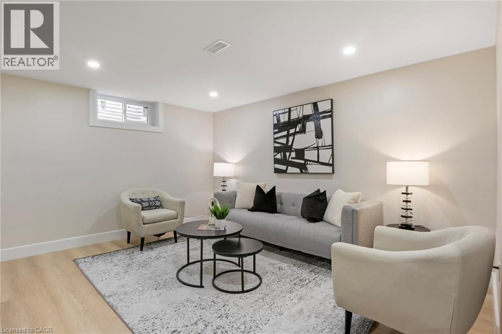 92 Scenic Wood Crescent, Kitchener, Ontario  N2A 3N6 - Photo 25 - 40808022