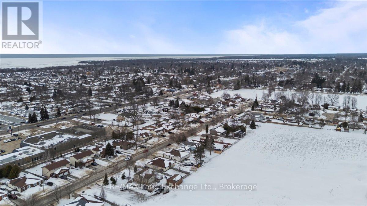 283 Bricker Street, Saugeen Shores, Ontario N0H 2C1 - Photo 14 - X12823962