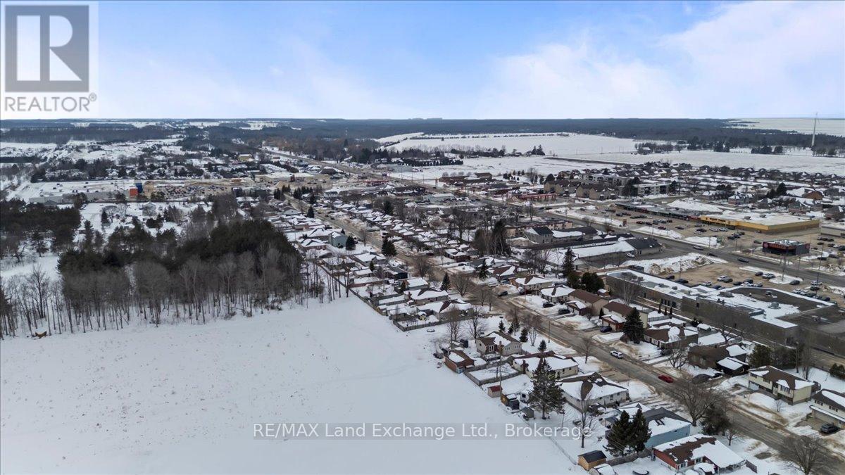 283 Bricker Street, Saugeen Shores, Ontario N0H 2C1 - Photo 15 - X12823962