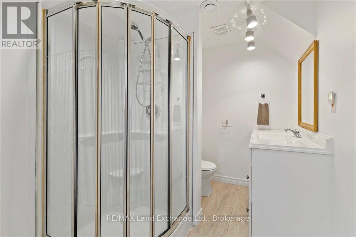 283 Bricker Street, Saugeen Shores, Ontario N0H 2C1 - Photo 22 - X12823962