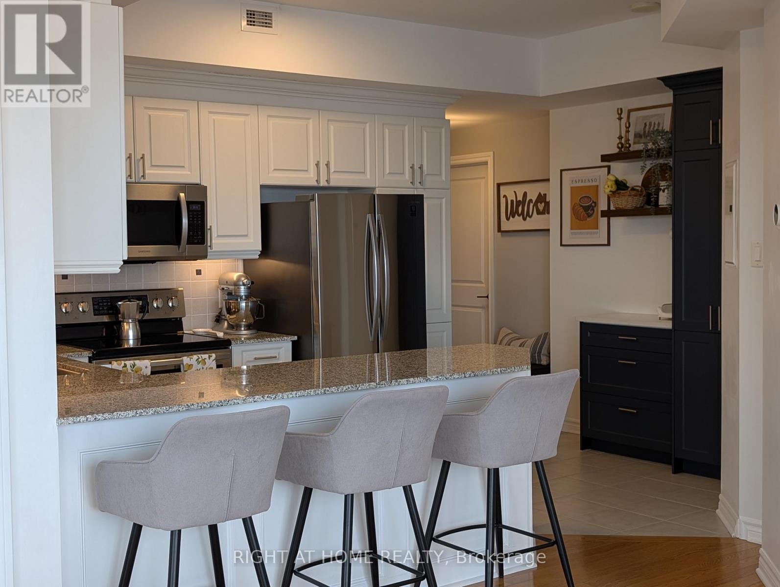 1804 - 70 Landry Street, Ottawa, Ontario  K1L 0A8 - Photo 11 - X12823996