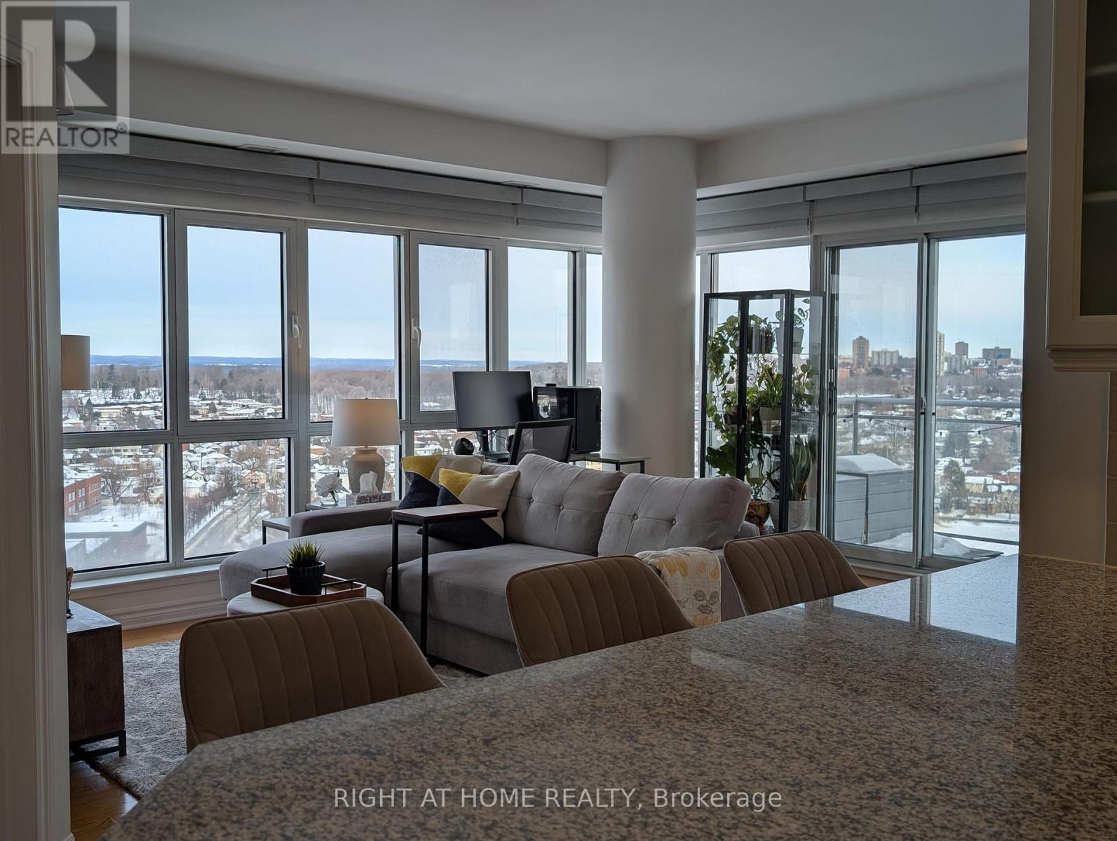 1804 - 70 Landry Street, Ottawa, Ontario  K1L 0A8 - Photo 12 - X12823996