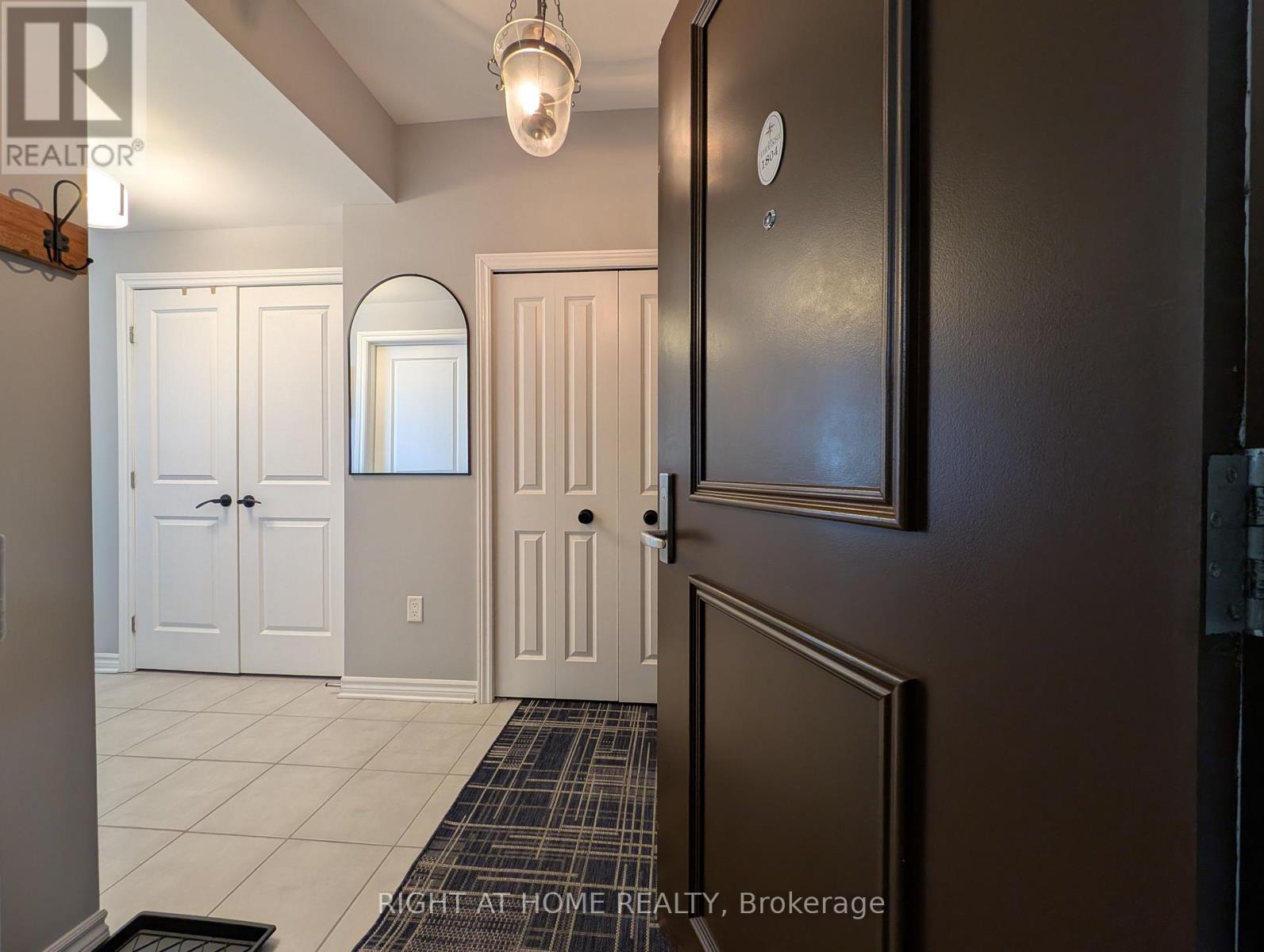 1804 - 70 Landry Street, Ottawa, Ontario  K1L 0A8 - Photo 3 - X12823996