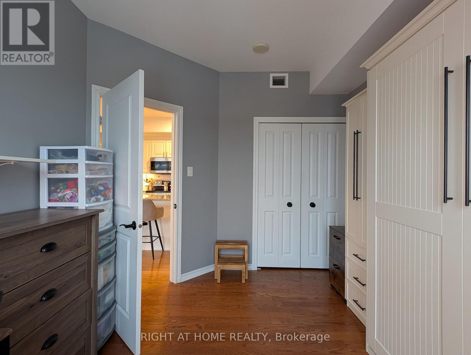 1804 - 70 Landry Street, Ottawa, Ontario  K1L 0A8 - Photo 30 - X12823996