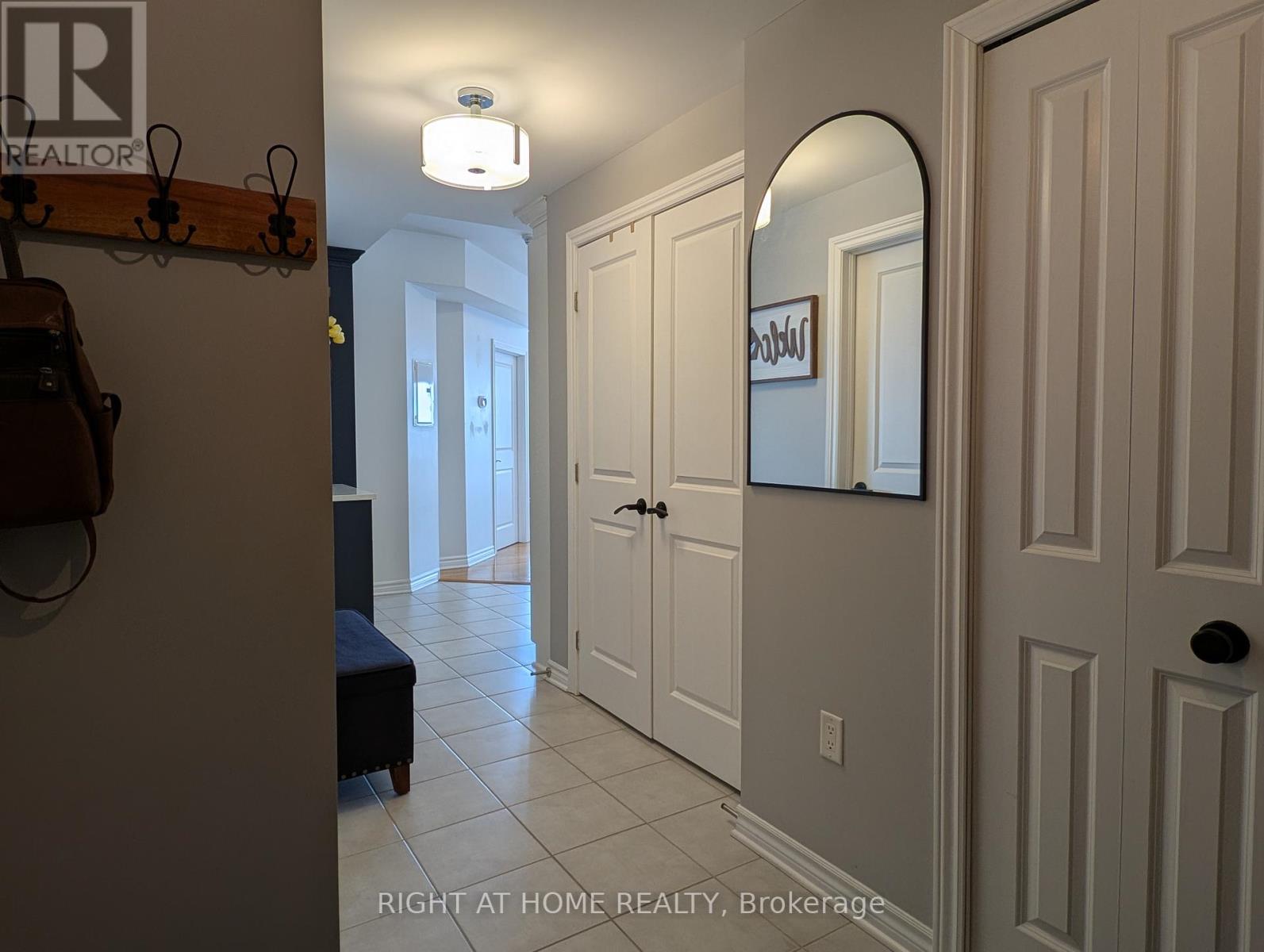 1804 - 70 Landry Street, Ottawa, Ontario  K1L 0A8 - Photo 5 - X12823996