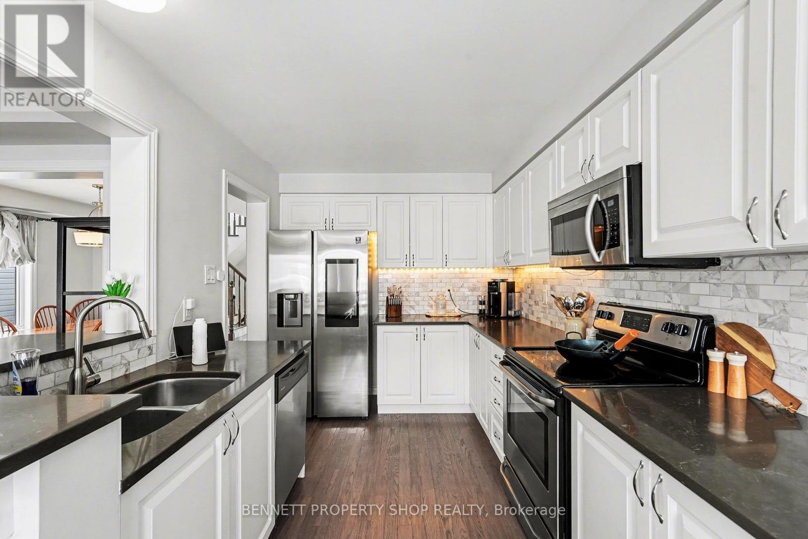 159 Conifer Creek Circle, Ottawa, Ontario  K2M 0M2 - Photo 7 - X12824058