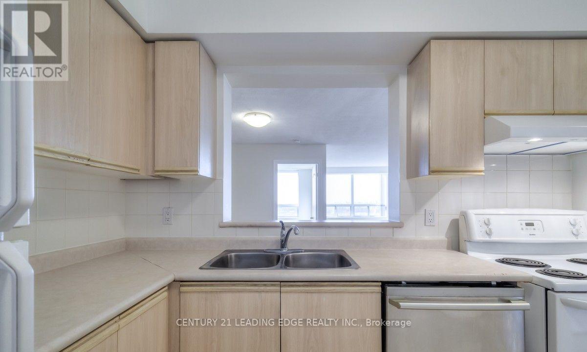 2902 - 115 Omni Drive, Toronto, Ontario M1P 5B4 - Photo 10 - E12823772