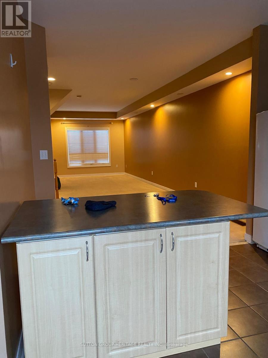 12 - 1250 St. Martins Drive W, Pickering, Ontario  L1W 0A2 - Photo 3 - E12760884