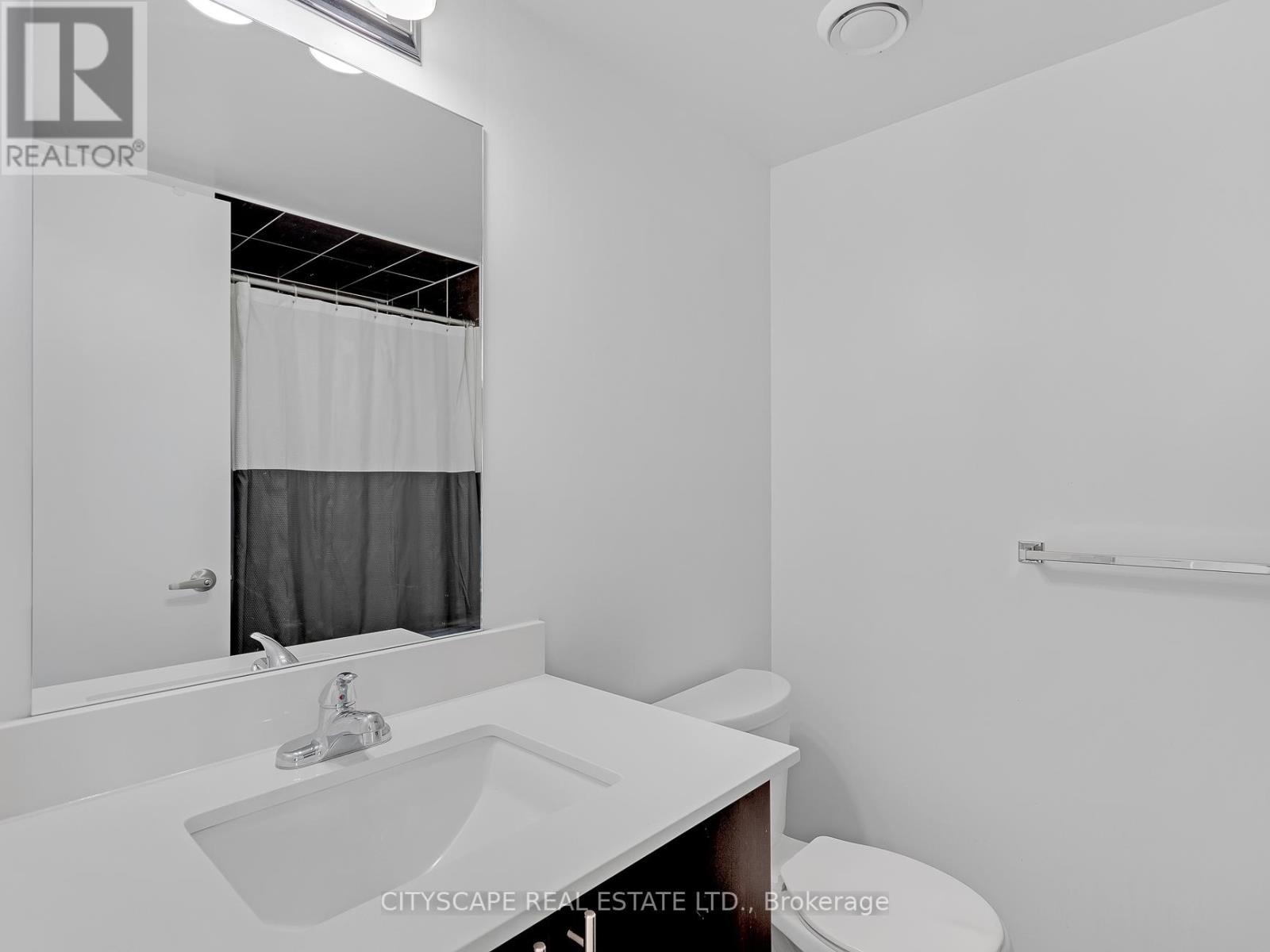 1704 - 1420 Dupont Street, Toronto (Dovercourt-Wallace Emerson-Junction), Ontario  M6H 0C2 - Photo 8 - W12818936