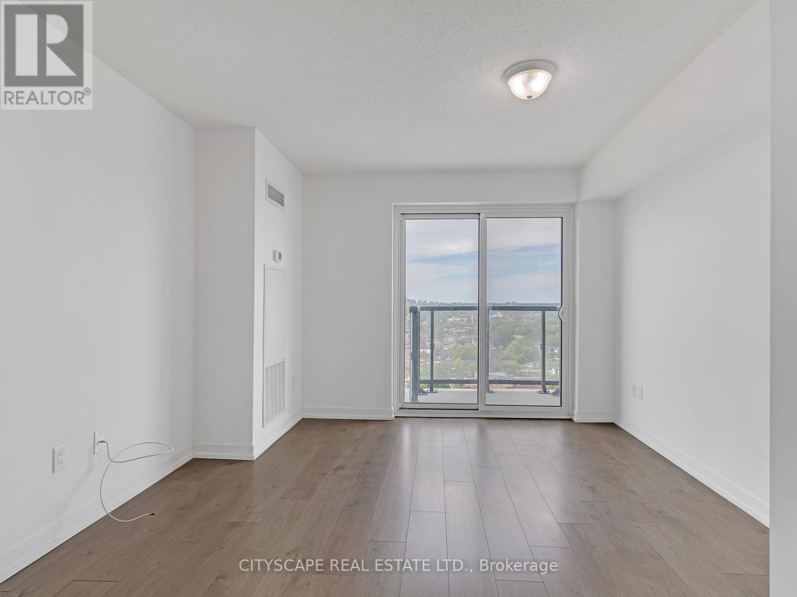 1704 - 1420 Dupont Street, Toronto (Dovercourt-Wallace Emerson-Junction), Ontario  M6H 0C2 - Photo 4 - W12818936