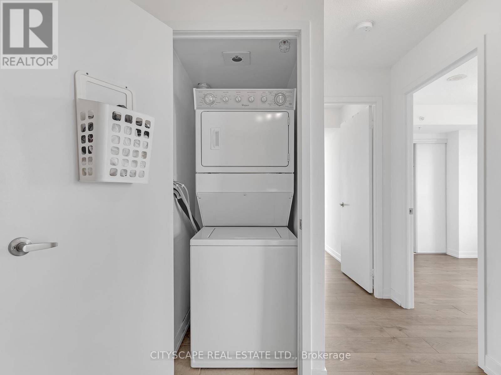 1704 - 1420 Dupont Street, Toronto (Dovercourt-Wallace Emerson-Junction), Ontario  M6H 0C2 - Photo 9 - W12818936