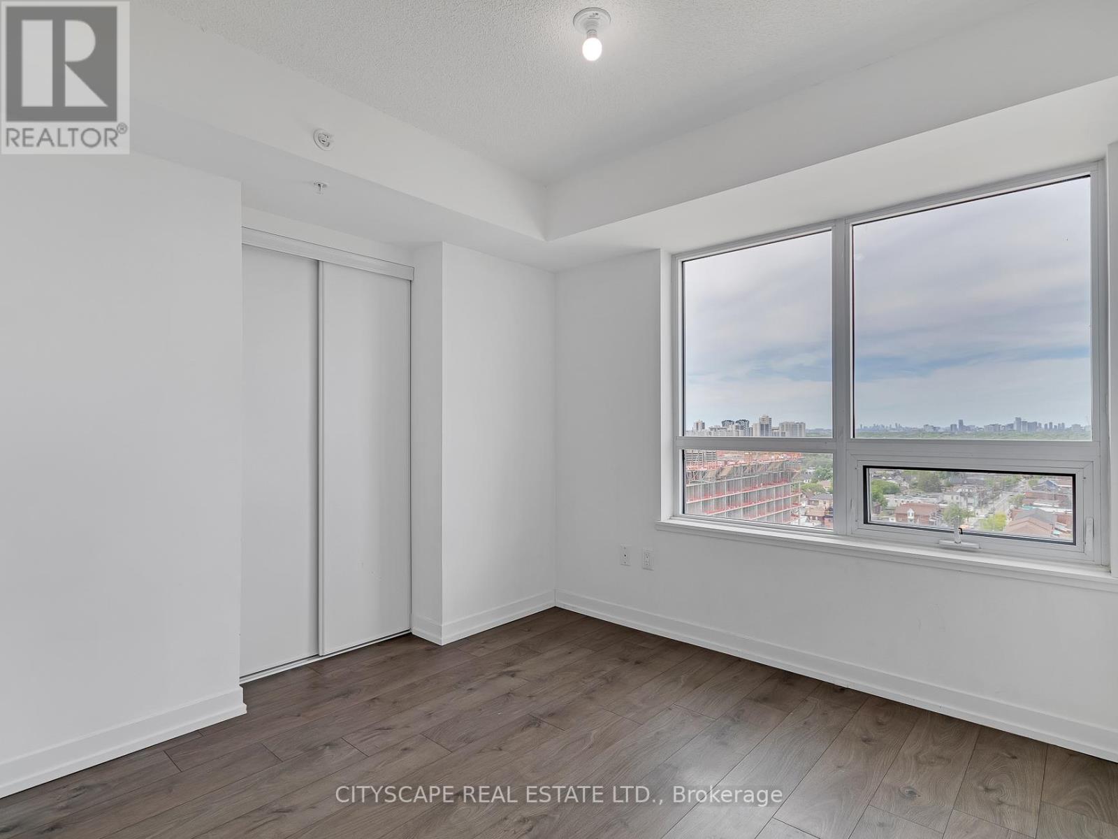 1704 - 1420 Dupont Street, Toronto (Dovercourt-Wallace Emerson-Junction), Ontario  M6H 0C2 - Photo 6 - W12818936