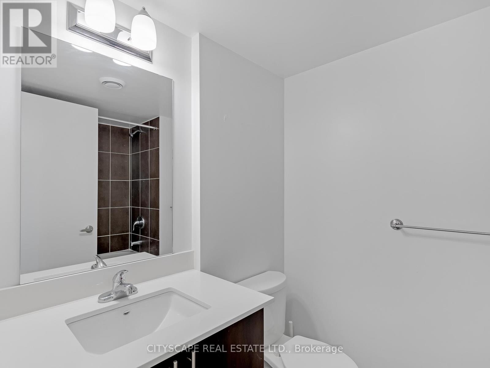 1704 - 1420 Dupont Street, Toronto (Dovercourt-Wallace Emerson-Junction), Ontario  M6H 0C2 - Photo 3 - W12818936