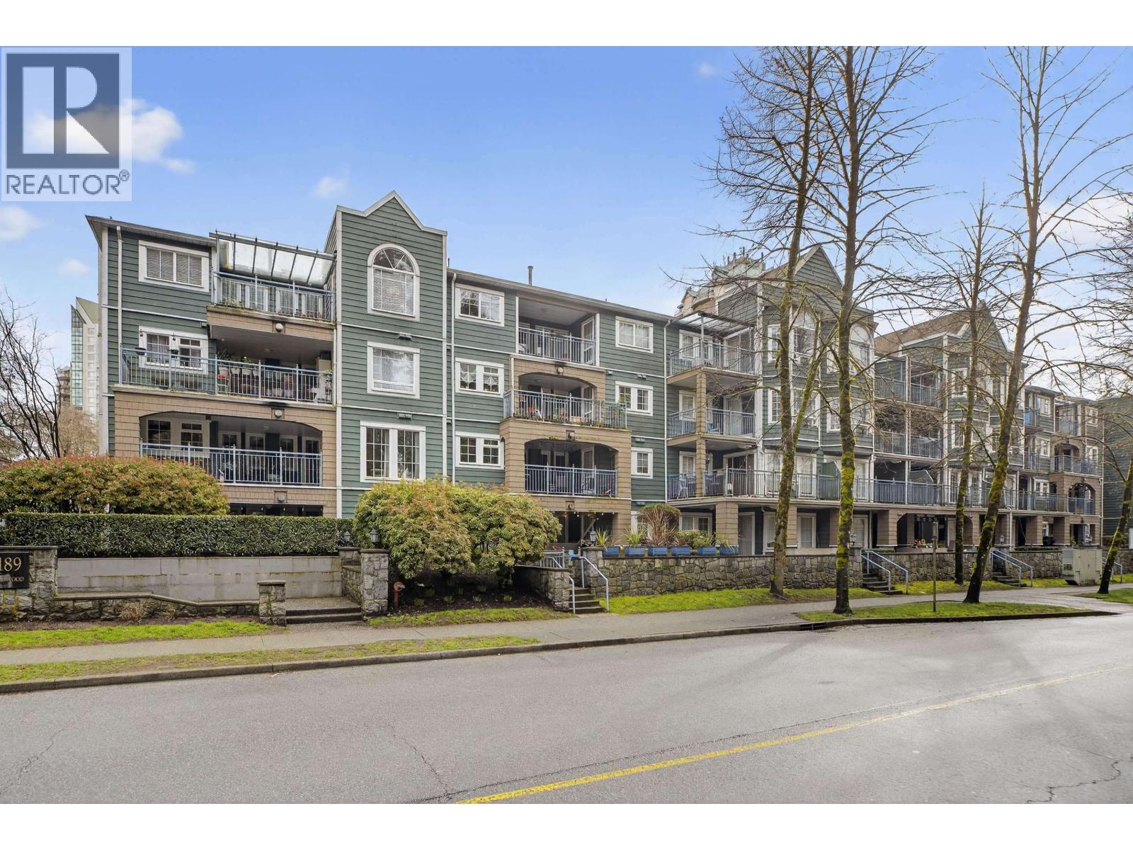 213 1189 Westwood Street, Coquitlam, British Columbia  V3B 7P5 - Photo 2 - R3093897