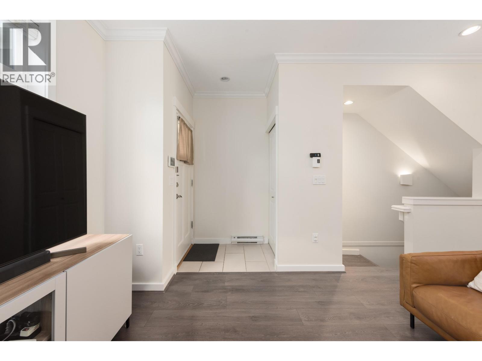 319 W 59th Avenue, Vancouver, British Columbia  V5X 1X3 - Photo 14 - R3093907