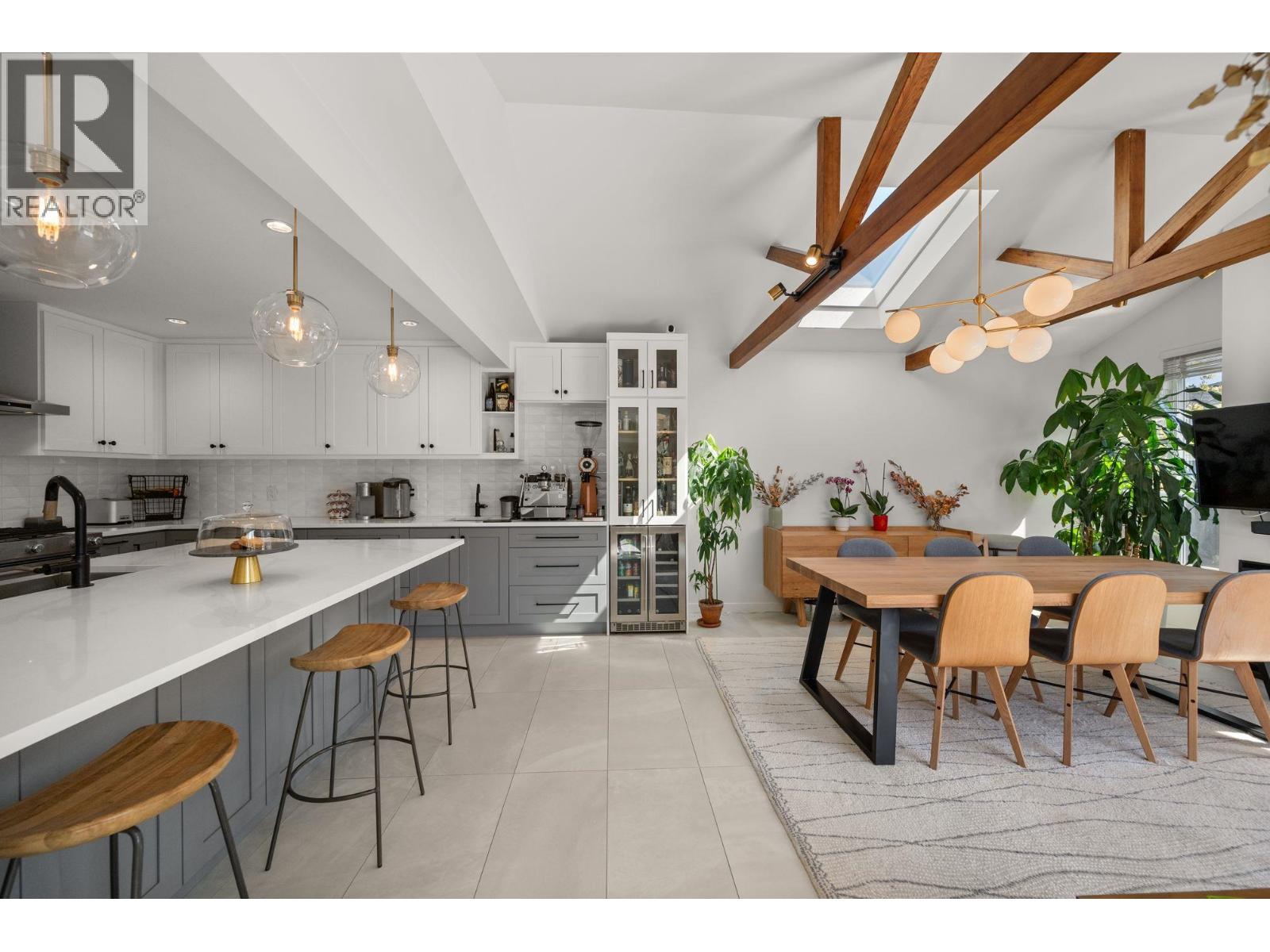 2566 MCBAIN AVENUE, Vancouver, British Columbia